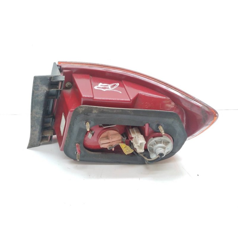 Recambio de piloto trasero izquierdo para hyundai elantra (xd) 2.0 style (5-ptas.) referencia OEM IAM 2
