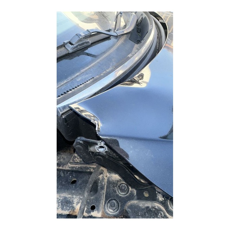 Recambio de capo para ssangyong tivoli limited 4x2 referencia OEM IAM 4