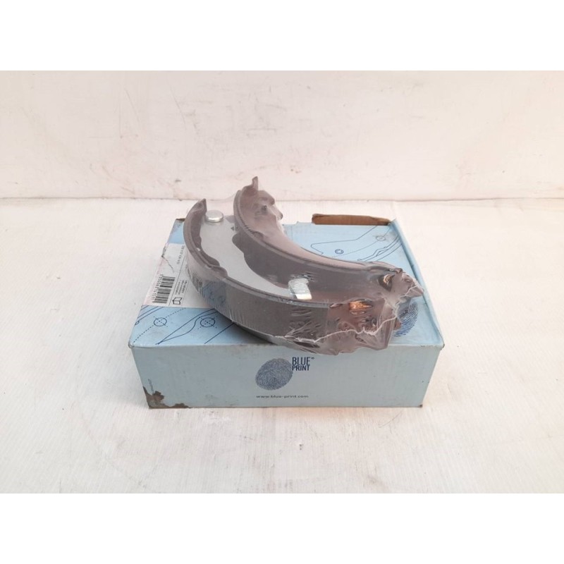 Recambio de juego de frenos traseros para nissan micra (k11) básico (k11) referencia OEM IAM 90R01203265 ADN14151 