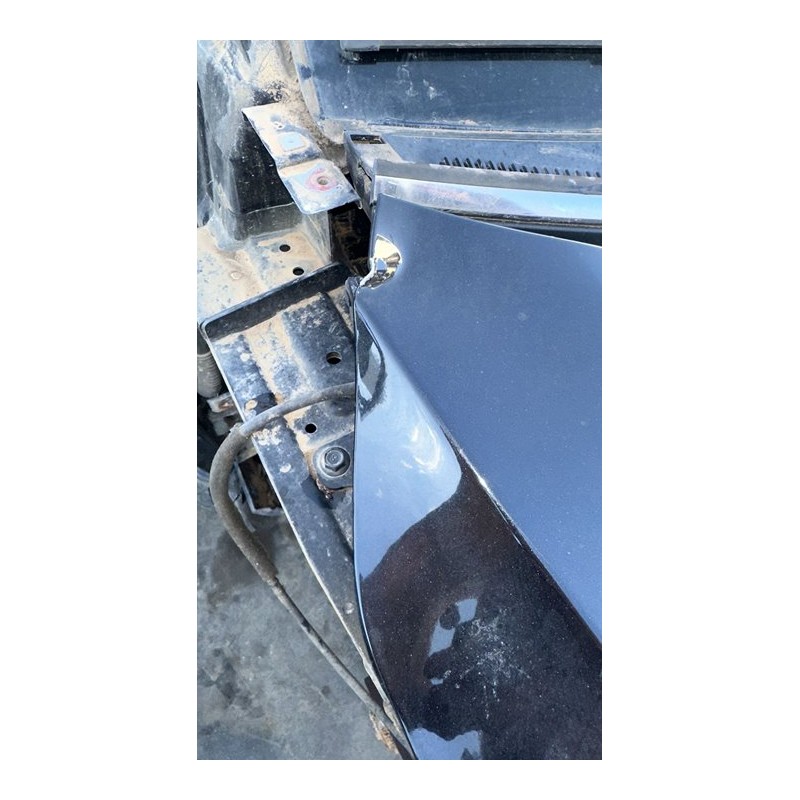 Recambio de capo para ssangyong tivoli limited 4x2 referencia OEM IAM 5