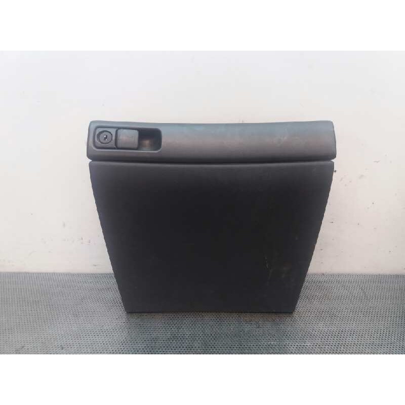 Recambio de guantera para volvo v40 familiar 1.8i referencia OEM IAM   
