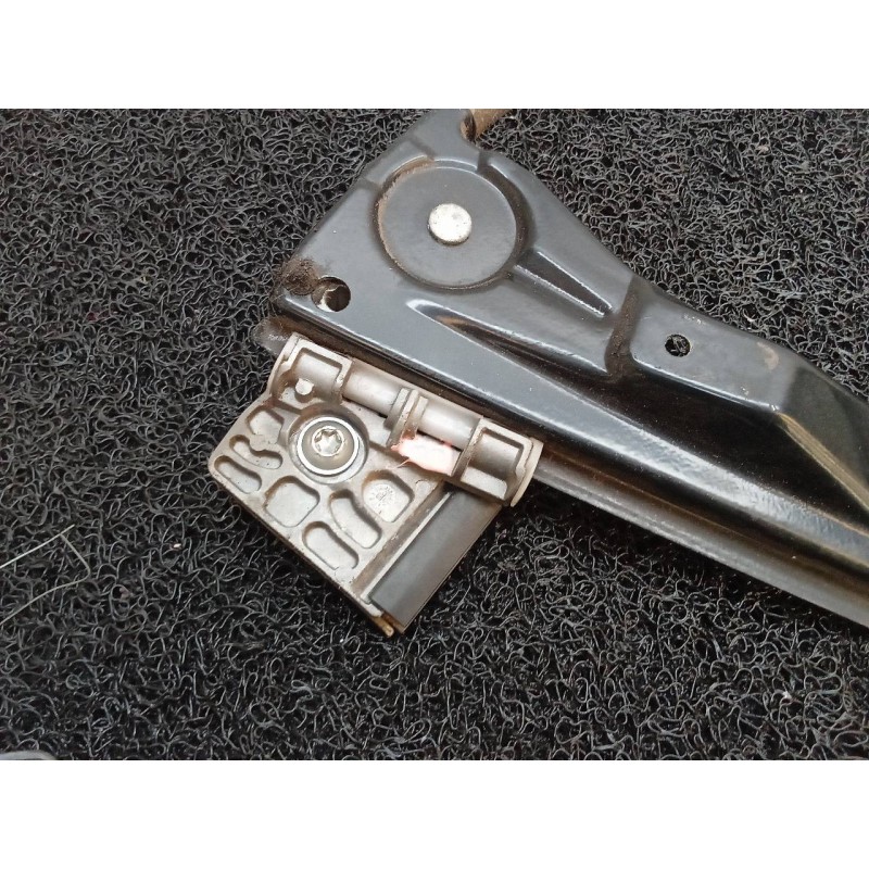 Recambio de elevalunas delantero izquierdo para mercedes-benz clase c (w203) familiar c 270 t cdi (203.216) referencia OEM IAM A 5