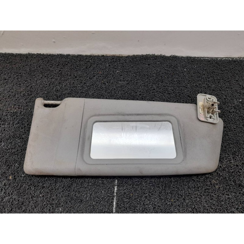 Recambio de parasol derecho para opel astra h berlina cosmo referencia OEM IAM   
