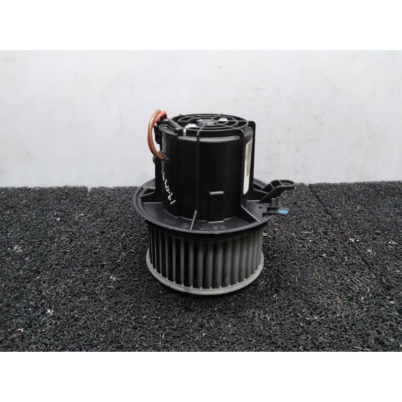 Recambio de motor calefaccion para mercedes-benz clase c (w204) berlina c 250 cdi blueefficiency (204.003) referencia OEM IAM V2 - Negro