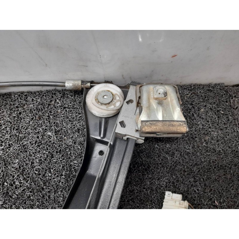 Recambio de elevalunas delantero izquierdo para mercedes-benz clase c (w203) familiar c 270 t cdi (203.216) referencia OEM IAM A 7