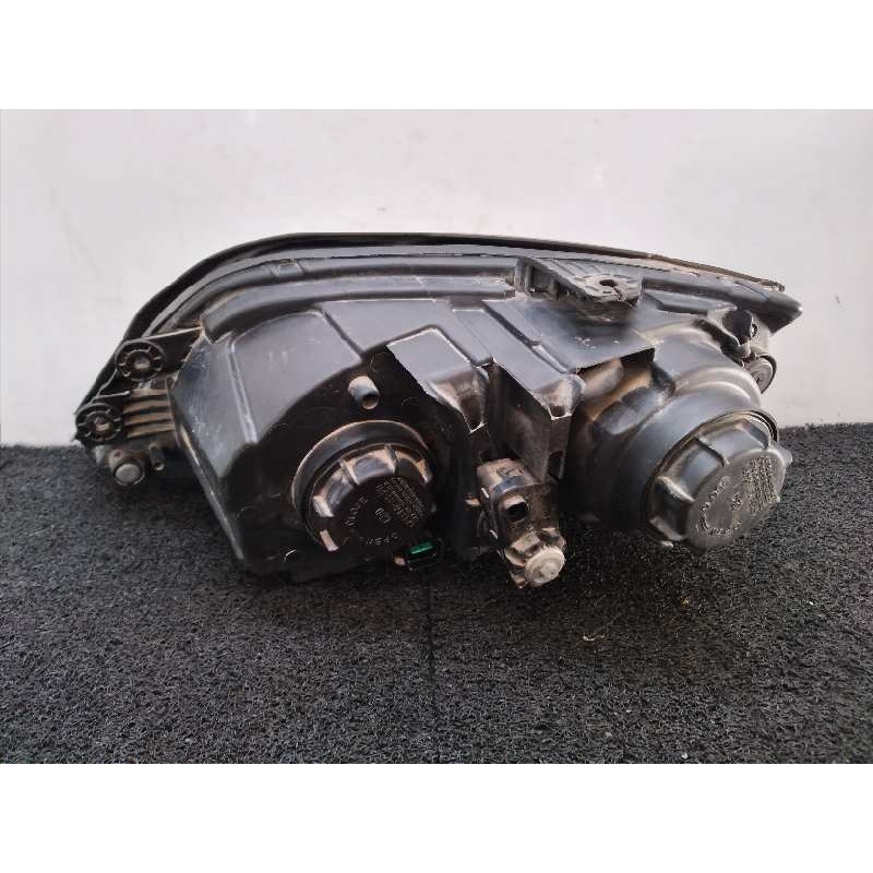 Recambio de faro derecho para kia sorento 2.5 crdi concept referencia OEM IAM 2