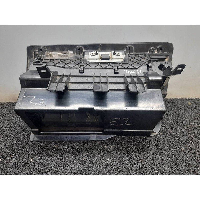 Recambio de guantera para bmw serie 3 berlina (e90) 320i referencia OEM IAM 72758411 7120408 - Gris 2