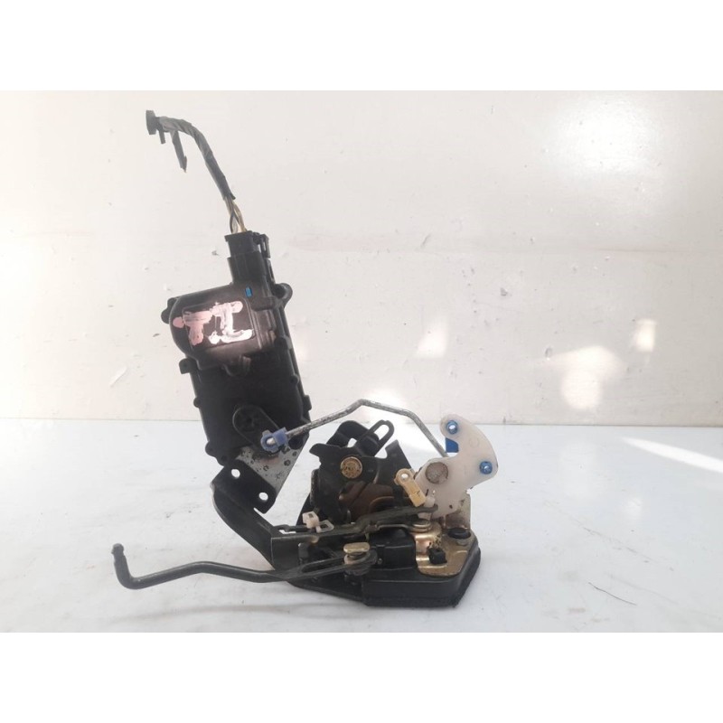Recambio de cerradura puerta trasera izquierda para hyundai accent (lc) 1.3 cat referencia OEM IAM   