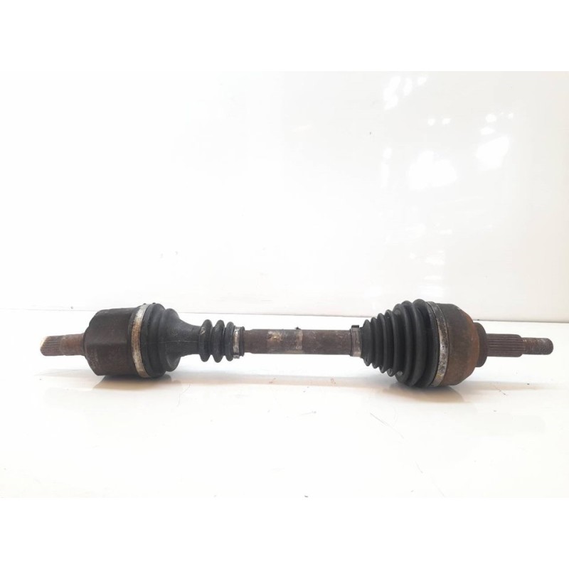 Recambio de transmision delantera izquierda para renault laguna ii (bg0) 2.2 dci turbodiesel referencia OEM IAM 8200022321  
