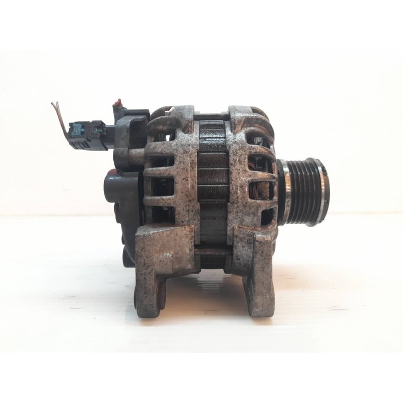 Recambio de alternador para dacia dokker ambiance referencia OEM IAM 231001956R  BOSCH - Blanco 2