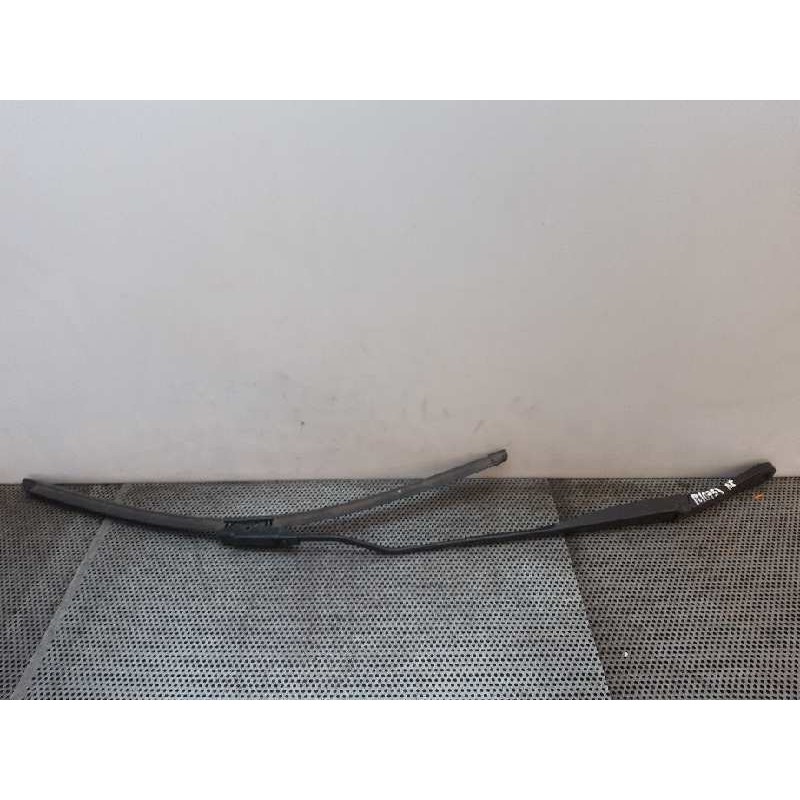 Recambio de brazo limpia delantero izquierdo para renault clio grandtour business referencia OEM IAM   