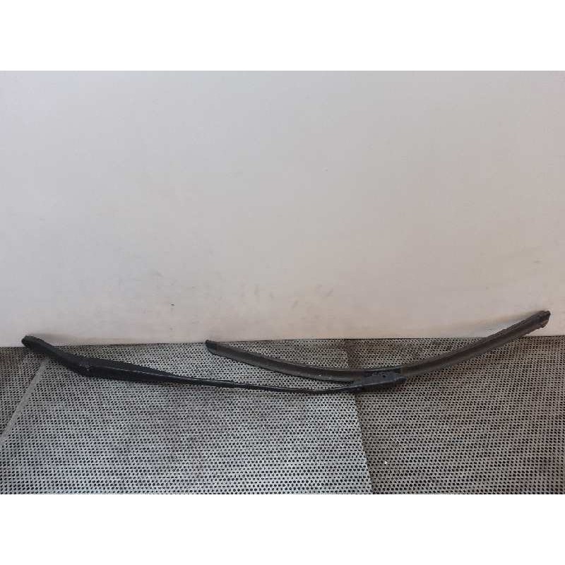 Recambio de brazo limpia delantero izquierdo para renault clio grandtour business referencia OEM IAM - Negro 2