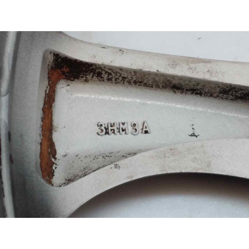 Recambio de llanta para nissan micra (k13) tekna referencia OEM IAM 3HM3A 2