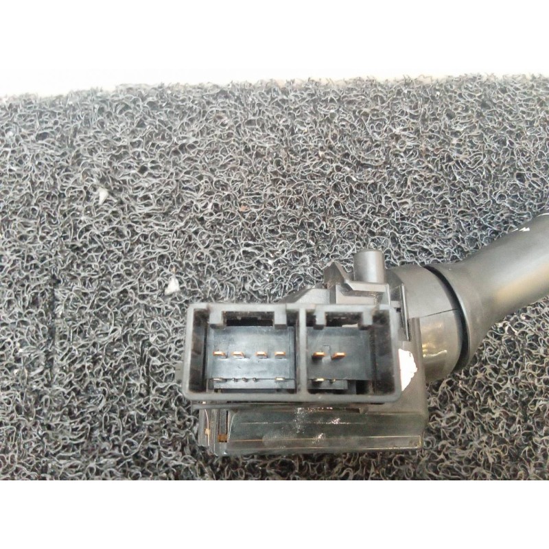 Recambio de mando limpia para toyota prius (nhw30) advance referencia OEM IAM 17F060 - Blanco 4
