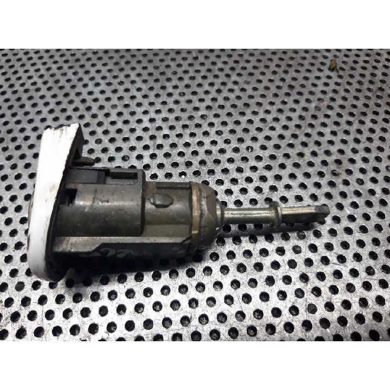 Recambio de bombin puerta delantera derecha para volkswagen golf iv berlina (1j1) conceptline referencia OEM IAM - Blanco 3