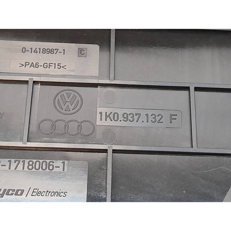 Recambio de caja reles / fusibles para seat toledo (5p2) reference referencia OEM IAM 1K0937125A 2