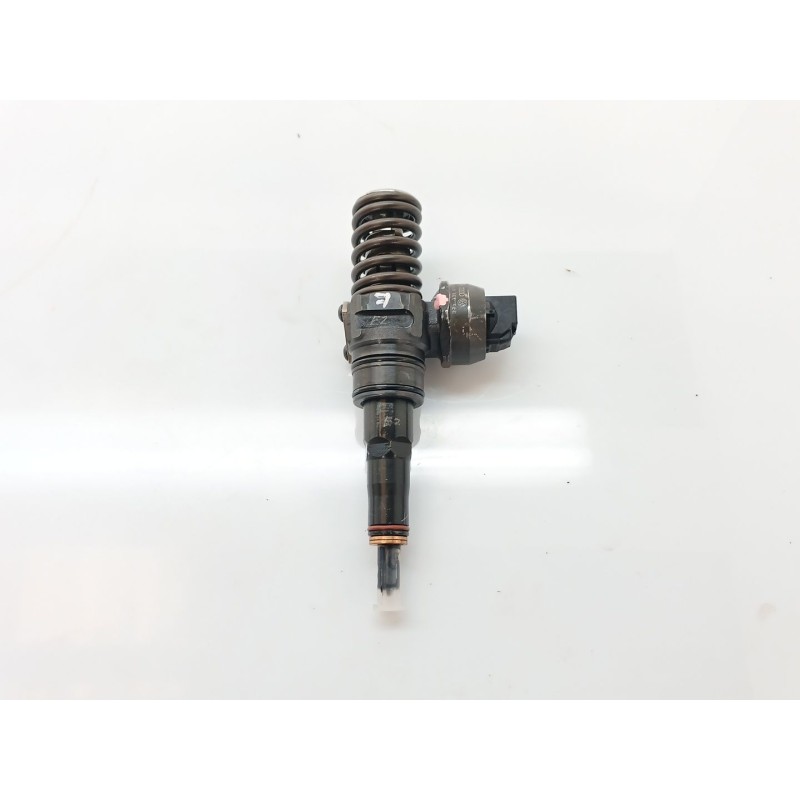 Recambio de inyector para volkswagen touareg (7la) tdi v10 referencia OEM IAM 07Z130073H  