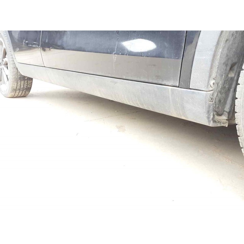 Recambio de faldon lateral para ssangyong tivoli limited 4x2 referencia OEM IAM 2