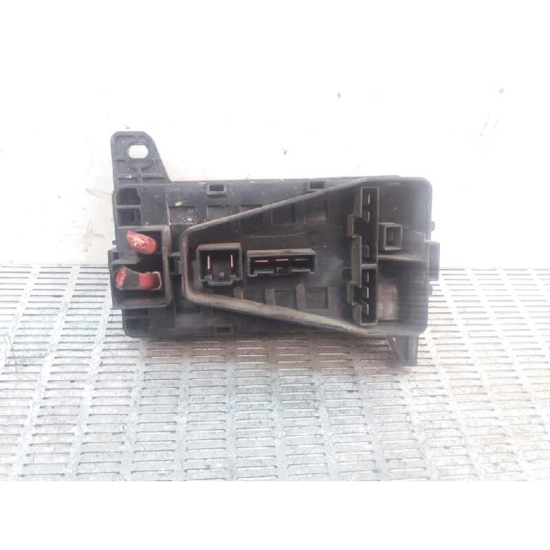 Recambio de caja reles / fusibles para land rover freelander (ln) 2.0 turbodiesel referencia OEM IAM YQE1003040 204T44012000 - Blanco 2