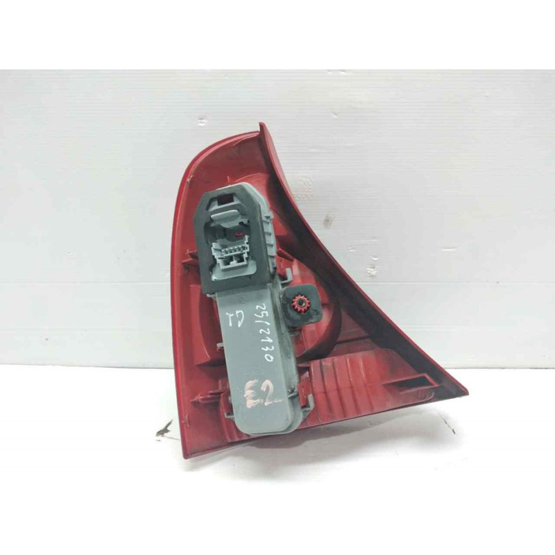 Recambio de piloto trasero derecho para renault clio ii fase ii (b/cb0) community referencia OEM IAM 8200071414 3