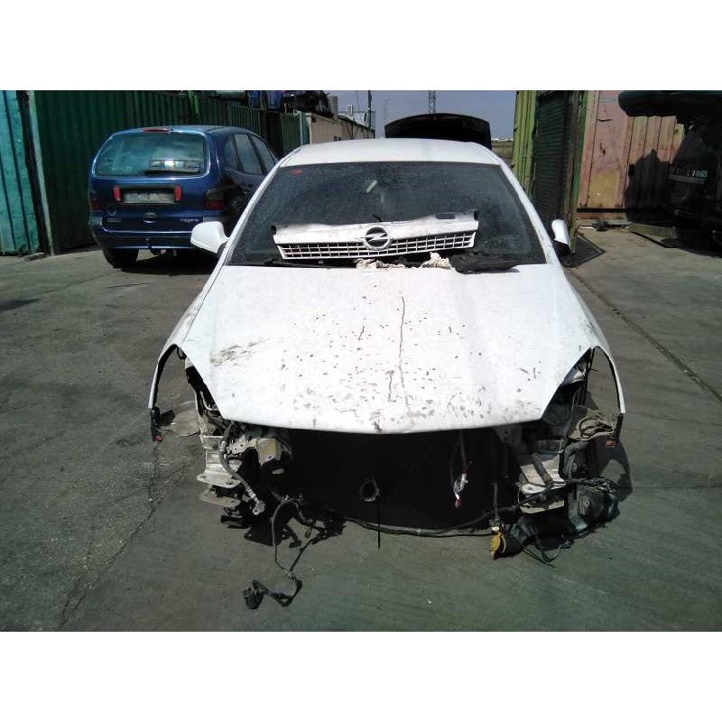 opel astra gtc del año 2009
