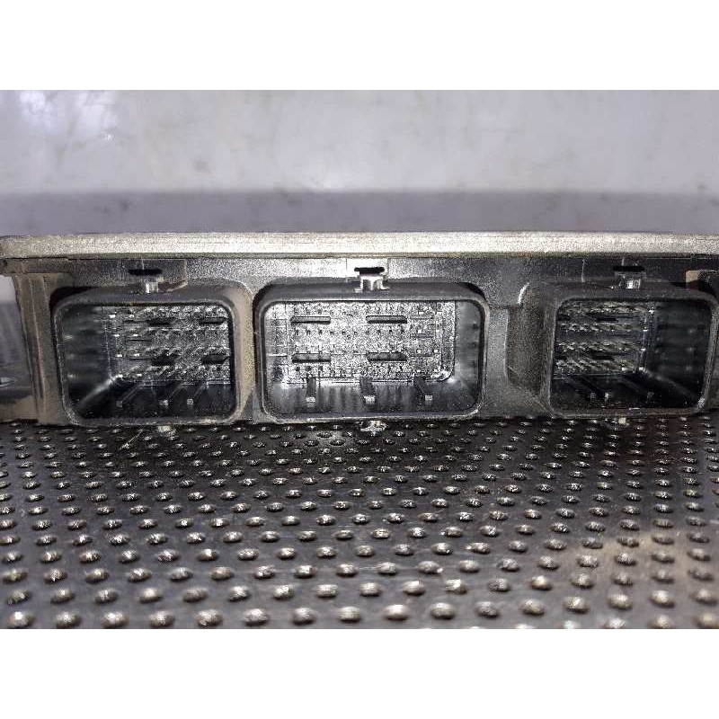 Recambio de centralita motor uce para dacia logan laureate referencia OEM IAM 8200513058 8200785530 - Azul 3