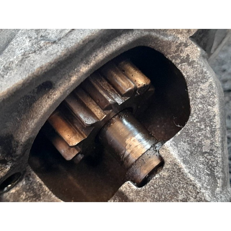 Recambio de motor arranque para renault clio iii style referencia OEM IAM 8200584675B M000T87881 4