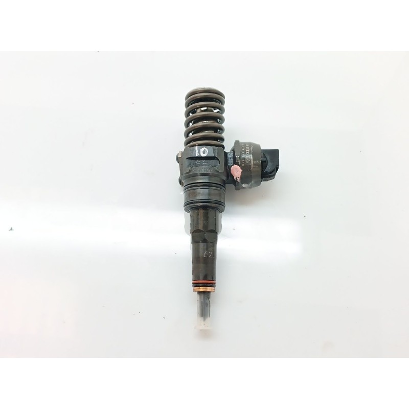 Recambio de inyector para volkswagen touareg (7la) tdi v10 referencia OEM IAM 07Z130073H  