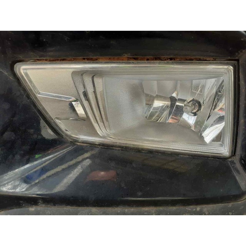 Recambio de faro antiniebla izquierdo para ssangyong tivoli limited 4x2 referencia OEM IAM 2