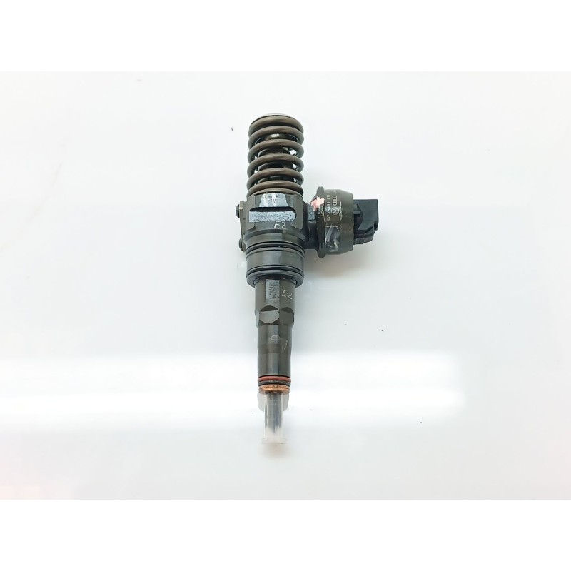 Recambio de inyector para volkswagen touareg (7la) tdi v10 referencia OEM IAM 07Z130073H  