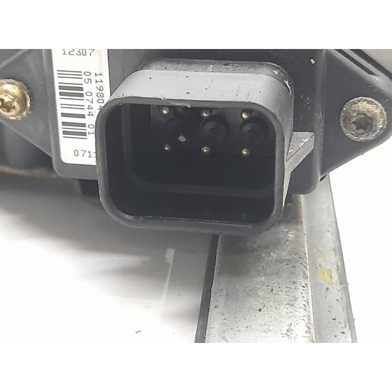 Recambio de elevalunas trasero derecho para opel vectra b berlina elegance referencia OEM IAM 114512400 90520230 5