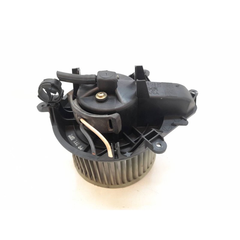 Recambio de motor calefaccion para citroën xsara berlina 2.0 hdi 66kw premier referencia OEM IAM 210681233F  BEHR