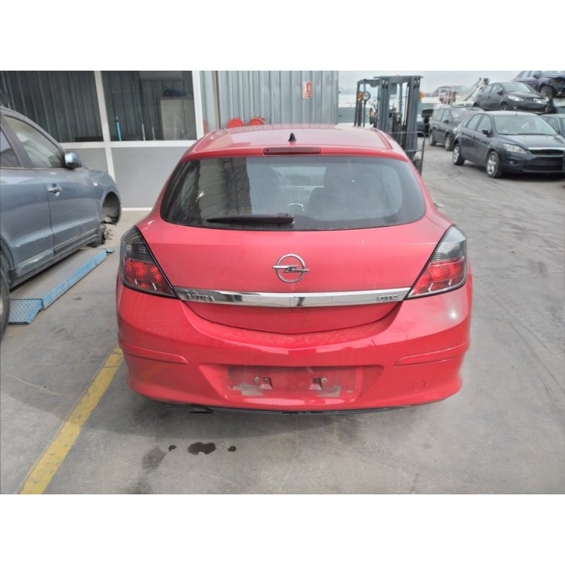 opel astra gtc del año 2005