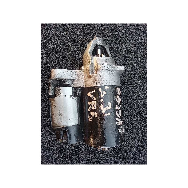 Recambio de motor arranque para volkswagen passat berlina (3b2) 2.3 v5 cat (agz) referencia OEM IAM 0001107070 BOSCH 4