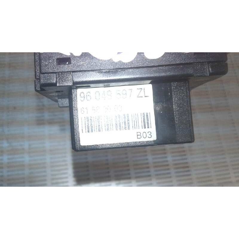Recambio de mando limpia para peugeot 306 berlina 3/4/5 puertas (s2) 1.6 referencia OEM IAM 96049597ZL - Blanco 2
