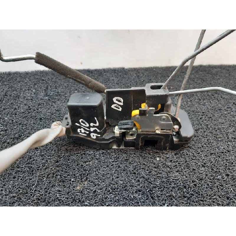 Recambio de cerradura puerta delantera derecha para kia carens 2.0 crdi lx monovolumen referencia OEM IAM   