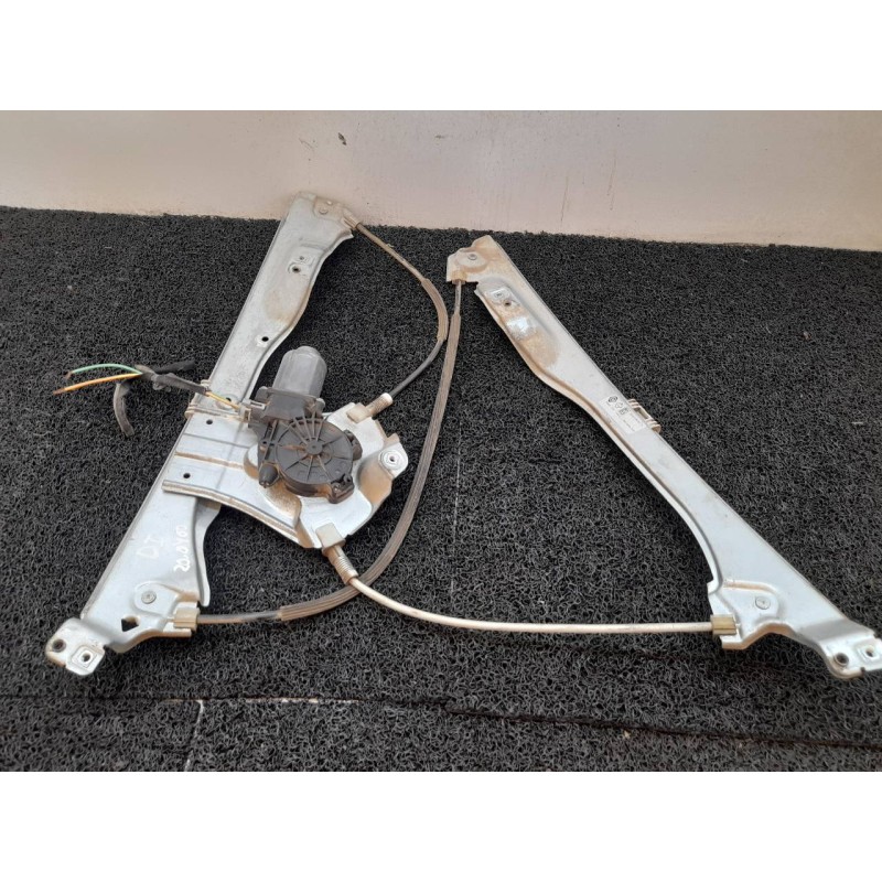 Recambio de elevalunas delantero izquierdo para renault clio iii style referencia OEM IAM 8200291145J  