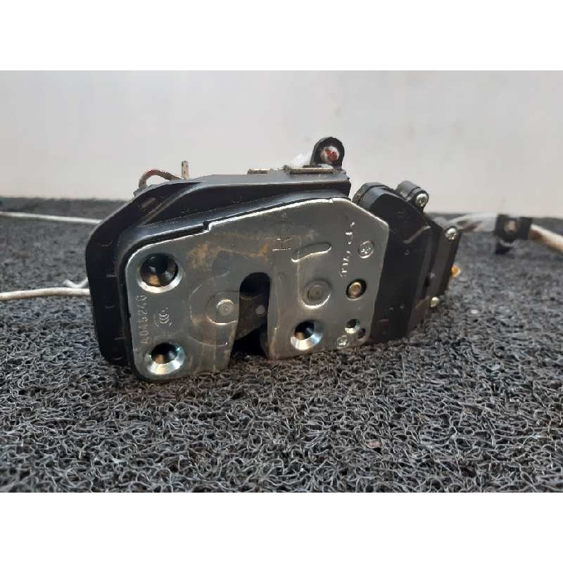 Recambio de cerradura puerta delantera derecha para kia carens 2.0 crdi lx monovolumen referencia OEM IAM 3