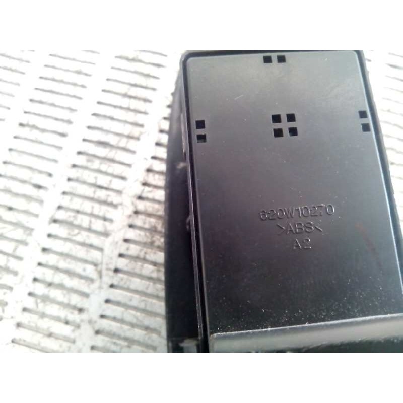 Recambio de mando elevalunas delantero izquierdo para hyundai accent (lc) 1.3 cat referencia OEM IAM 620W10270 - Gris 2