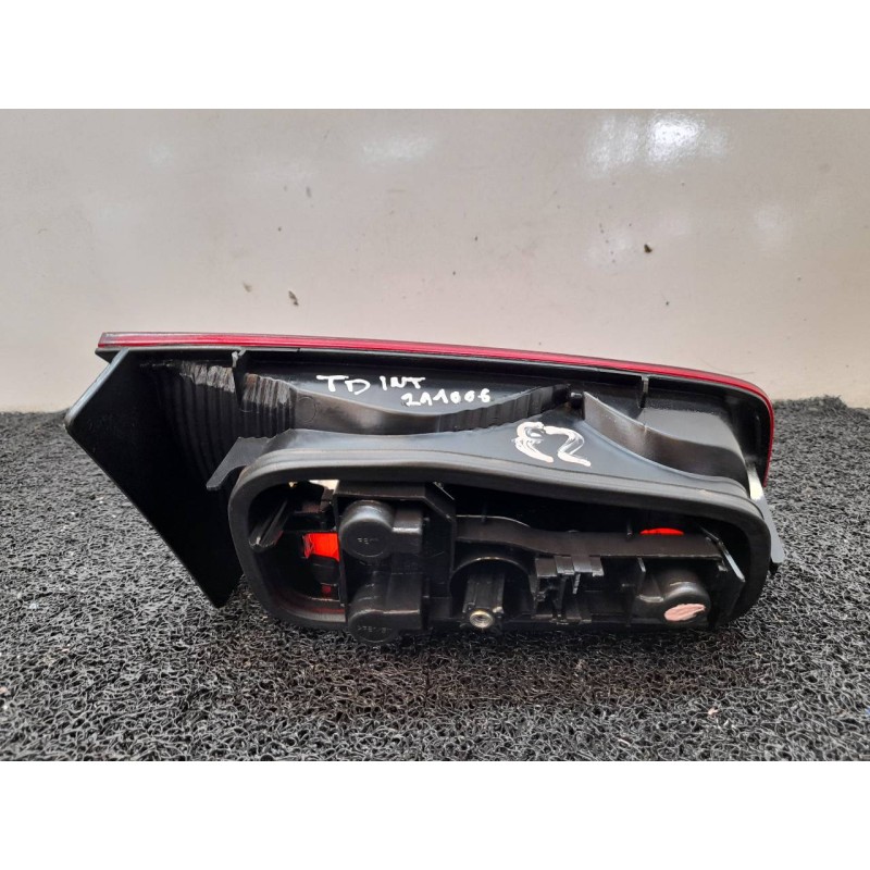 Recambio de piloto trasero derecho interior para renault laguna ii (bg0) expression referencia OEM IAM - Gris 2