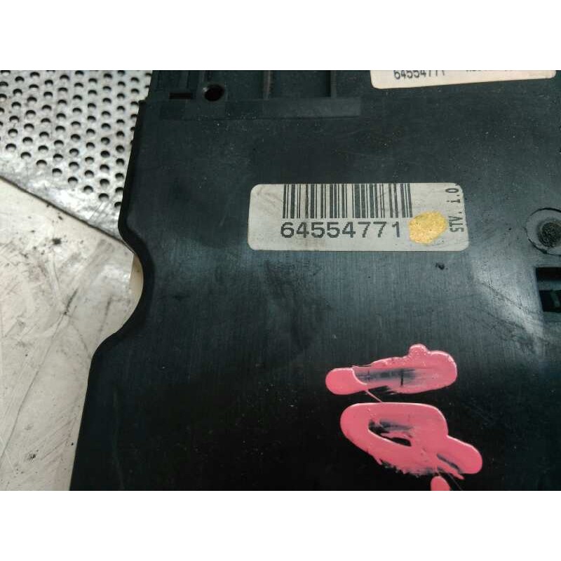 Recambio de caja reles / fusibles para bmw serie 3 berlina (e46) 1.9 cat referencia OEM IAM 64554771 - Gris 3