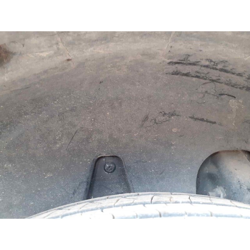Recambio de paso rueda trasero derecho para ssangyong tivoli limited 4x2 referencia OEM IAM 3