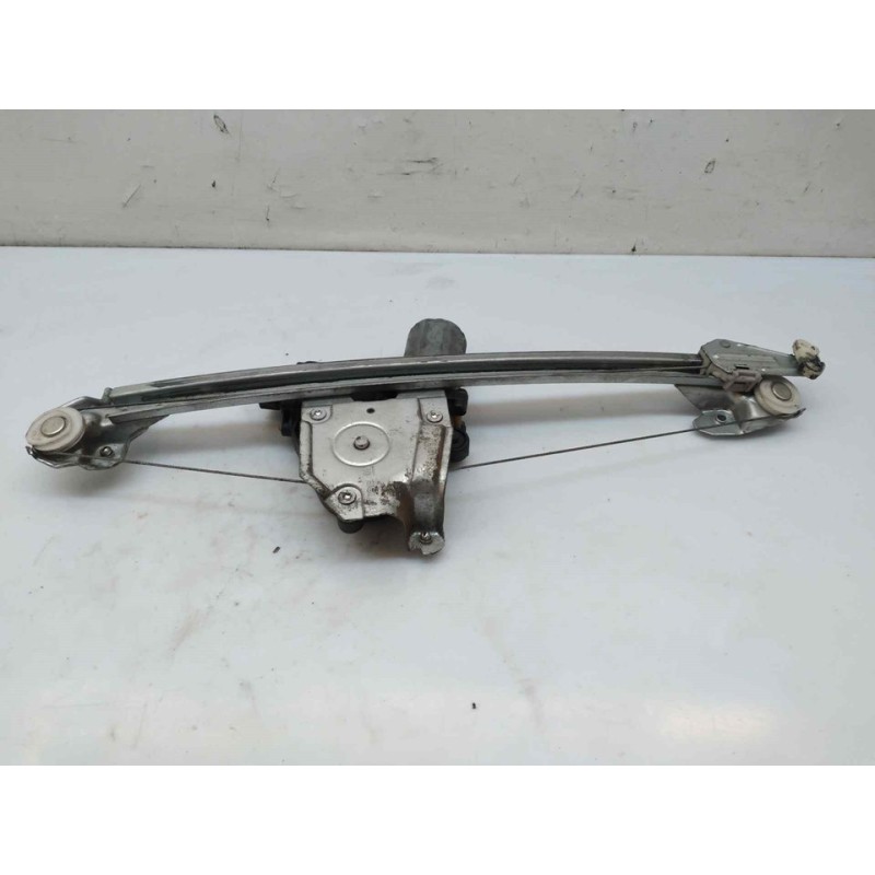 Recambio de elevalunas trasero derecho para opel astra g berlina elegance referencia OEM IAM 90521878  BOSCH 2