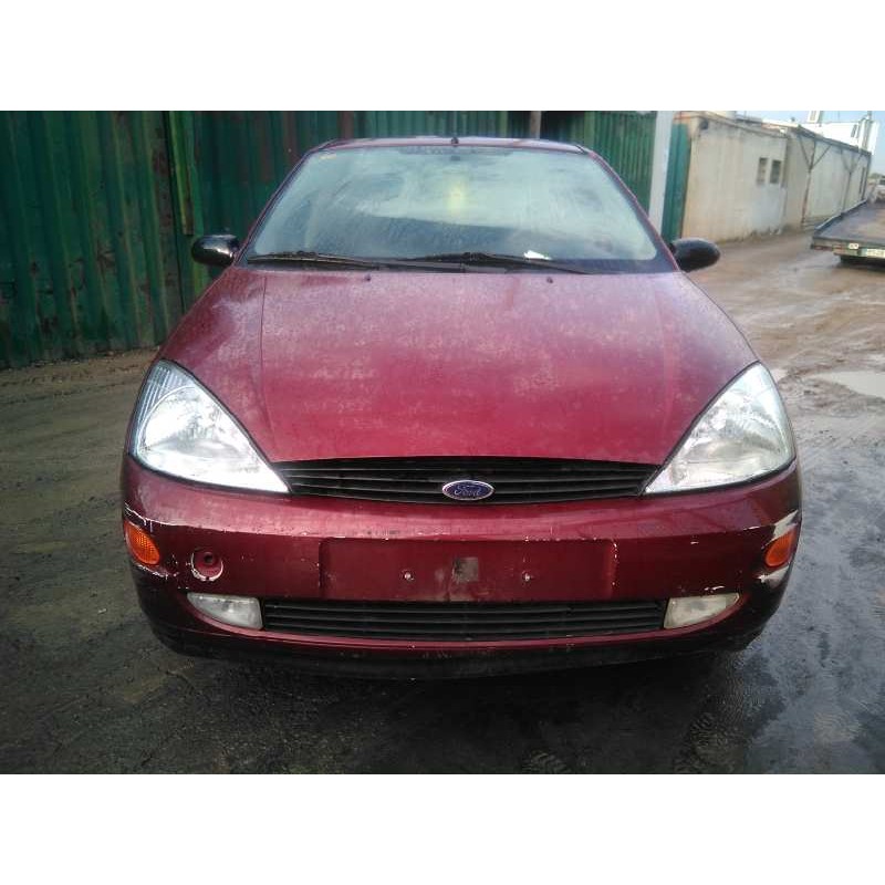 ford focus berlina (cak) del año 2001