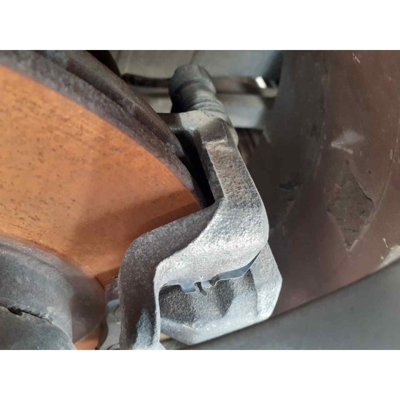 Recambio de pinza de freno delantera derecha para ssangyong tivoli limited 4x2 referencia OEM IAM 2