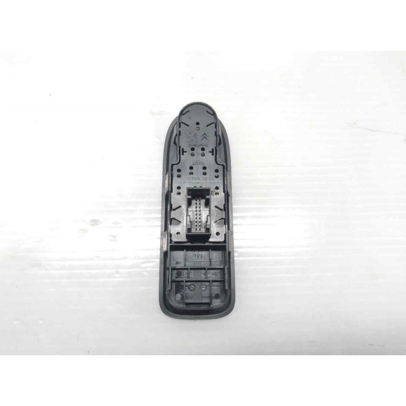 Recambio de mando elevalunas delantero izquierdo para peugeot 308 confort referencia OEM IAM 96565186XT 3