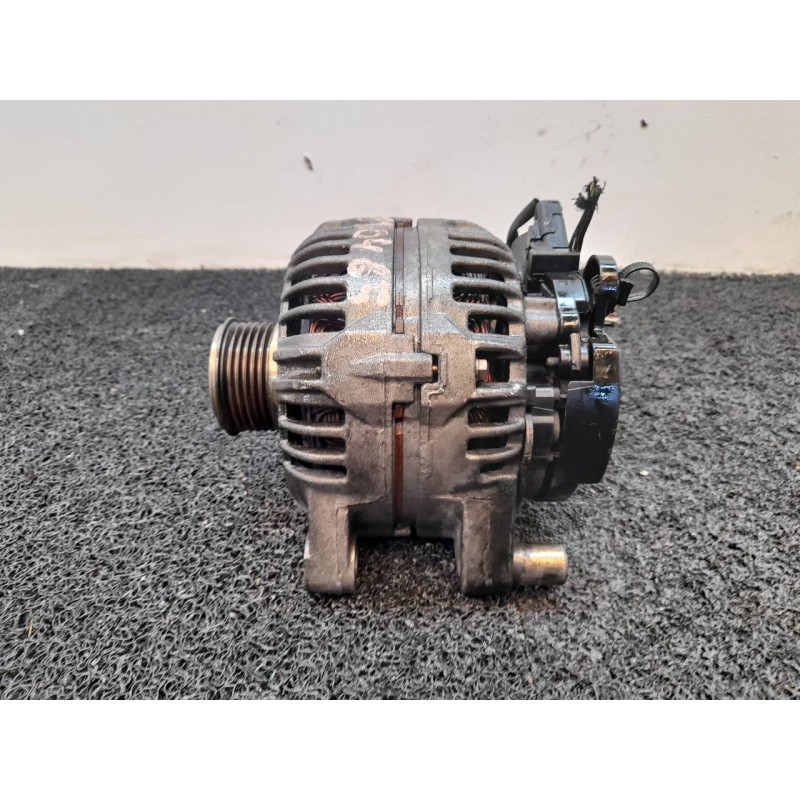 Recambio de alternador para citroën c4 coupe vtr plus referencia OEM IAM 0124525035 9646321880 BOSCH