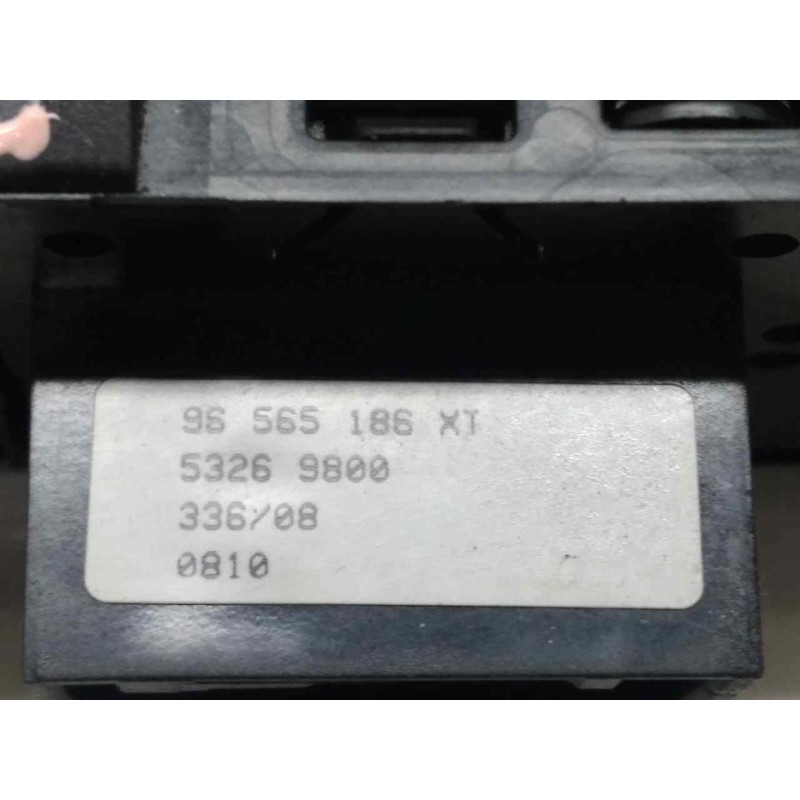 Recambio de mando elevalunas delantero izquierdo para peugeot 308 confort referencia OEM IAM 96565186XT 4