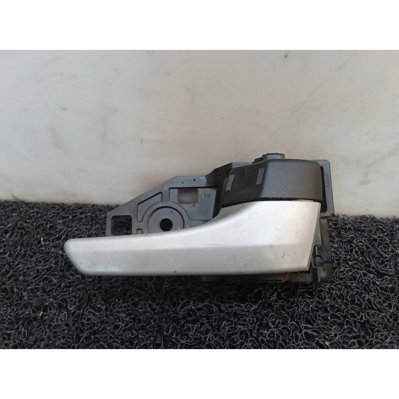 Recambio de maneta interior delantera derecha para toyota prius (nhw30) advance referencia OEM IAM   