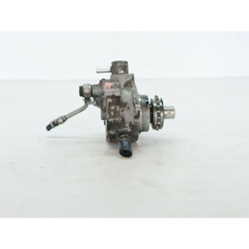 Recambio de depresor freno / bomba vacio para nissan cabstar 09.06 cabstar 35.xx cabina simple cabina individual referencia OEM - Blanco 4